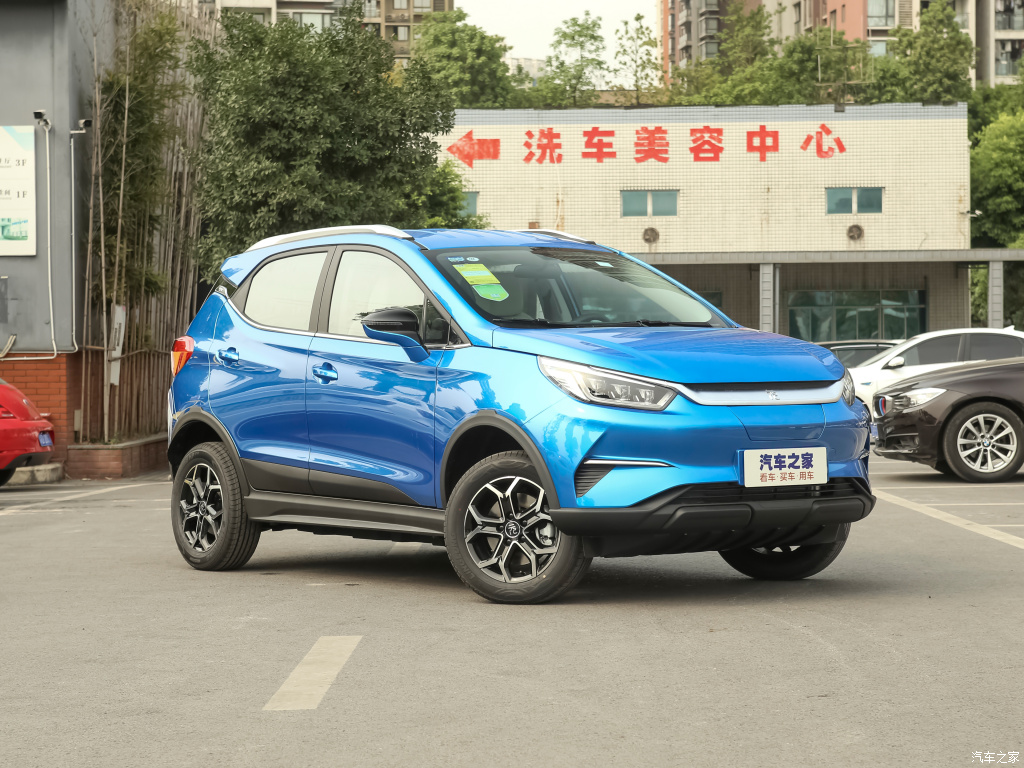 Цена на электромобиль Byd Yuan Pro под заказ из Китая.