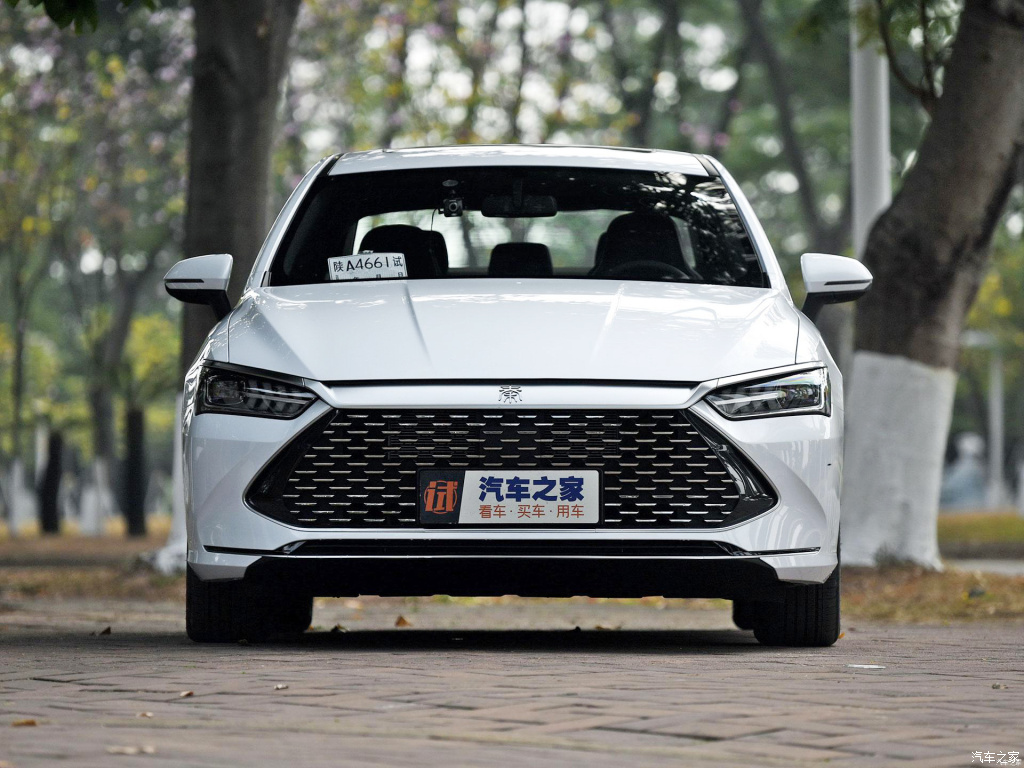 Купить электромобиль Byd Qin Plus по выгодной цене из Китая.