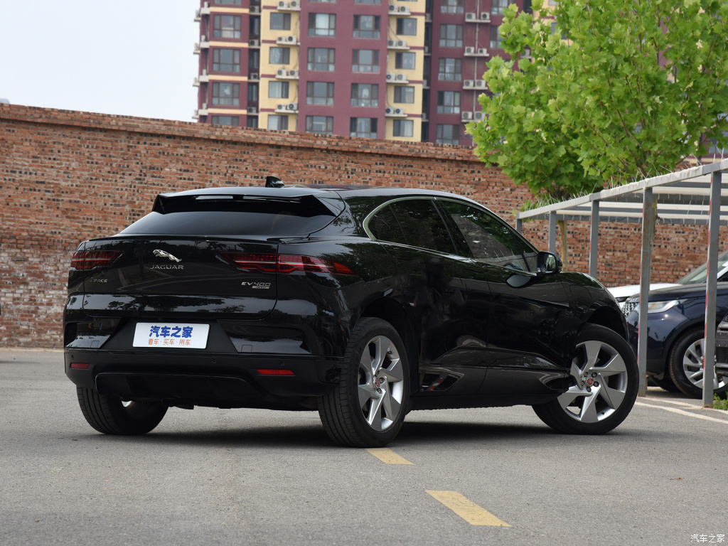 Успей купить Jaguar i-pace выгодно под заказ из Китая.
