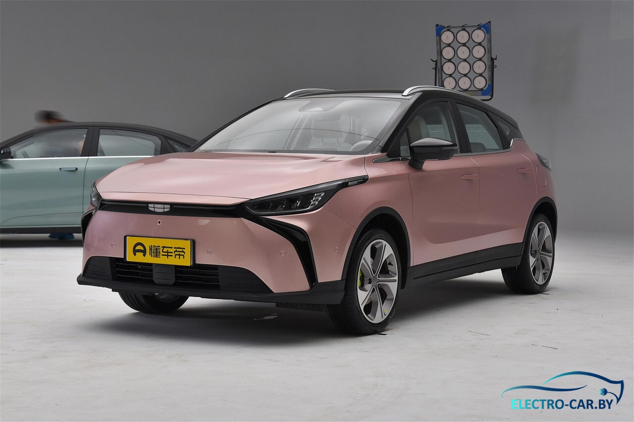 Индивидуальный заказ и доставка автомобиля Geely Geometry M6 из Китая по конкурентной цене.