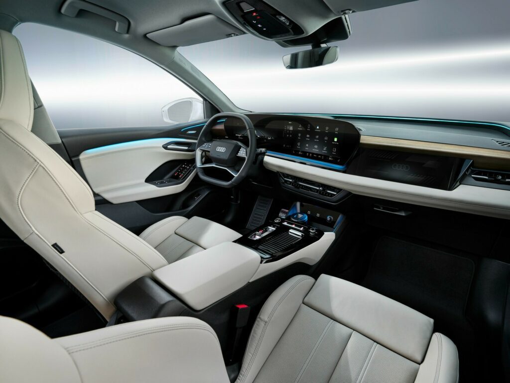 Audi Q6 e-tron интернет интерьер внешний салон