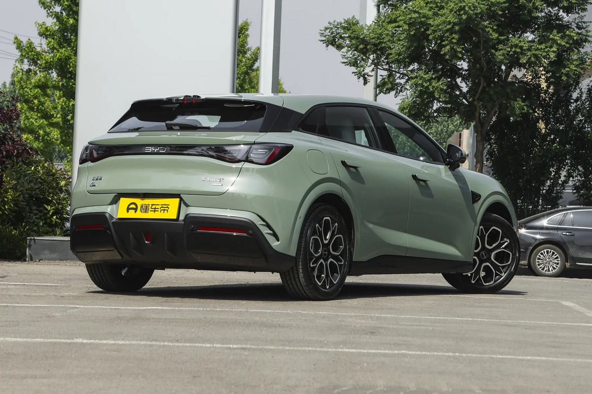 BYD seal 06gt-13