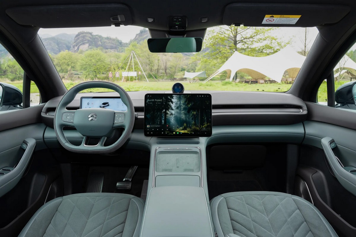 NIO-ES6-17