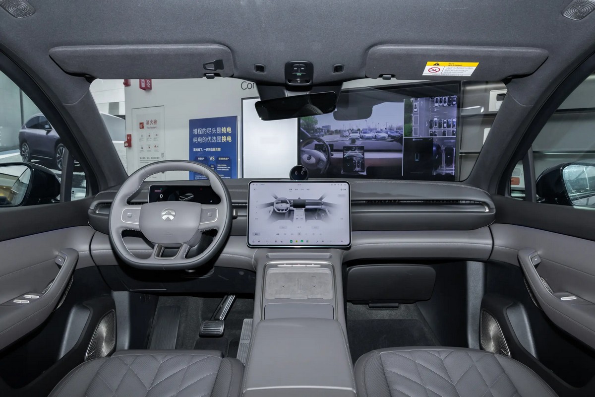 NIO-ES6-21