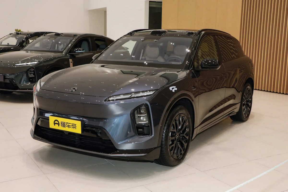 NIO-ES6-29