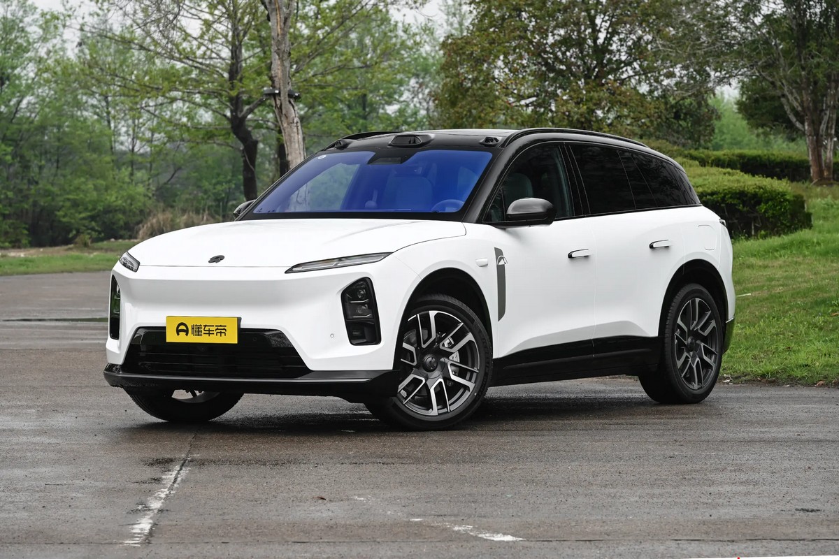 NIO-ES6-9