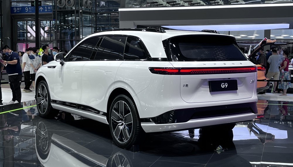Xpeng G9 задняя часть