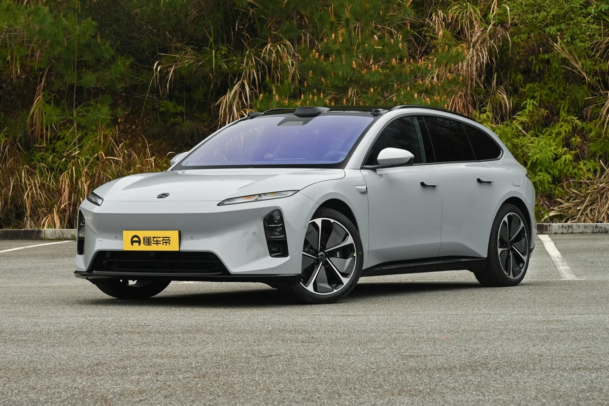 Nio-ET5T-12