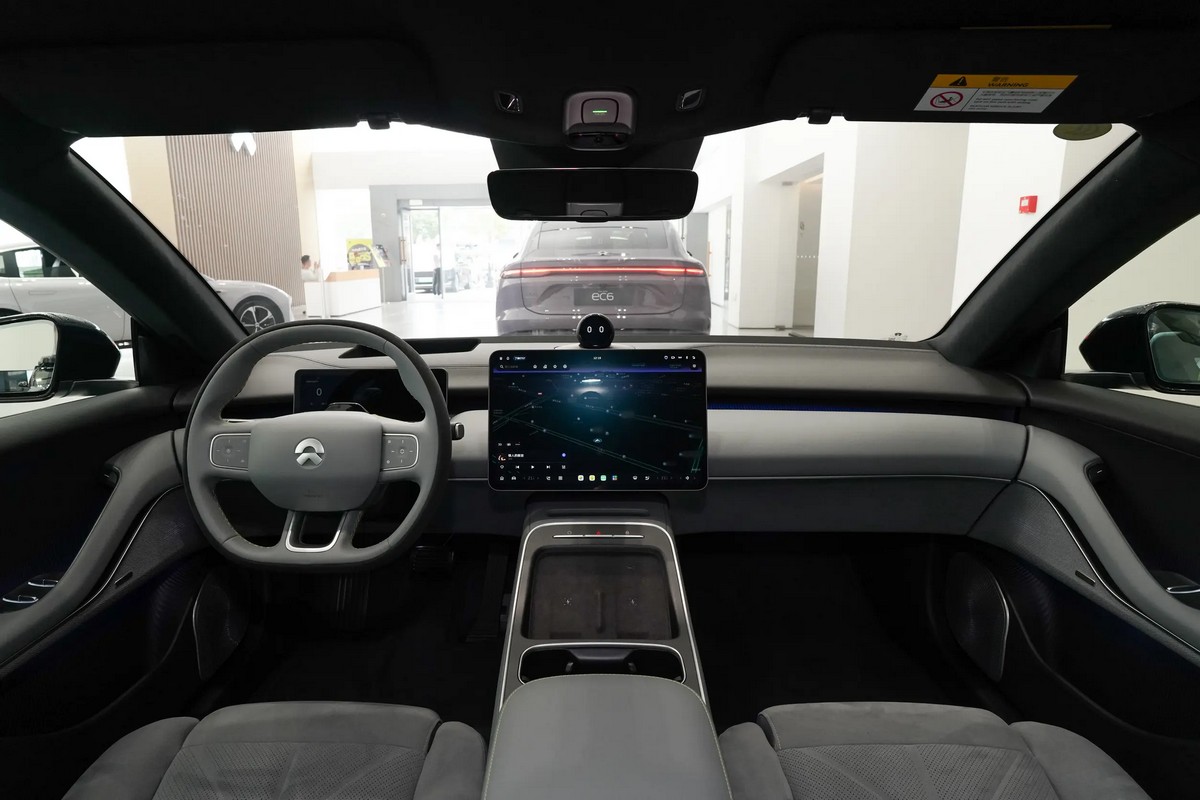 Nio-ET5T-26