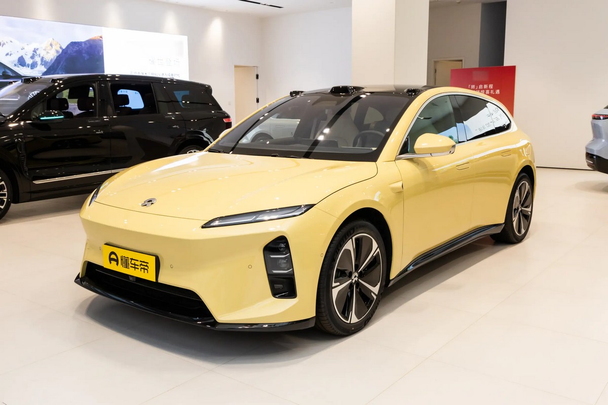 Nio-ET5T-3