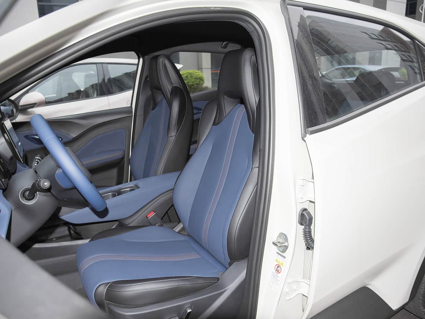 1400x1050_autohomecar__Chtk2Wa0XmGAaDcMACpte5C5qSw774