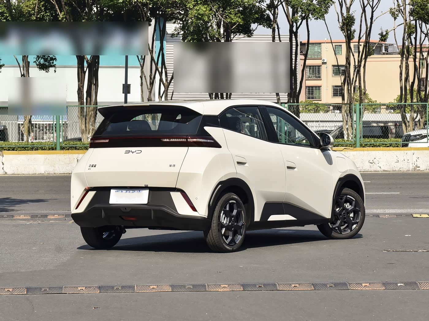 1400x1050_autohomecar__ChxkPWaizA-AXODpACrotQE8u0Y333