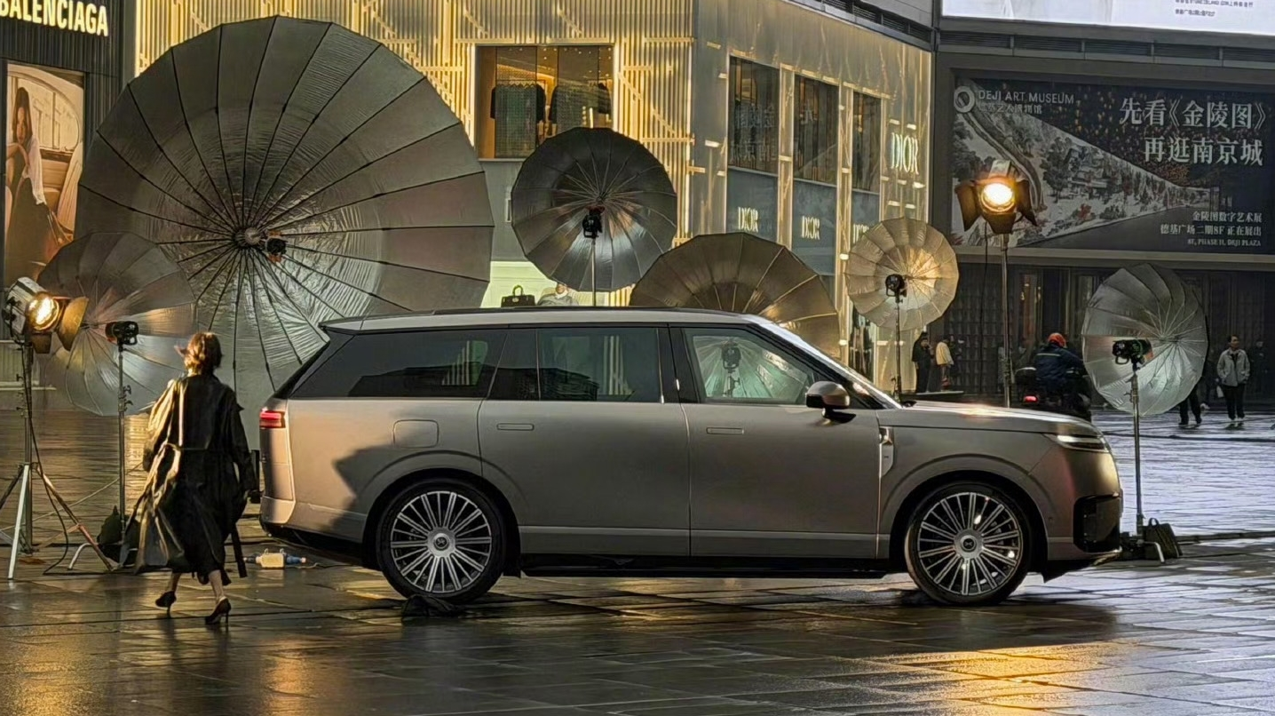 Xpeng представляет интерьер своего флагманского внедорожника GX перед запуском 15 апреля