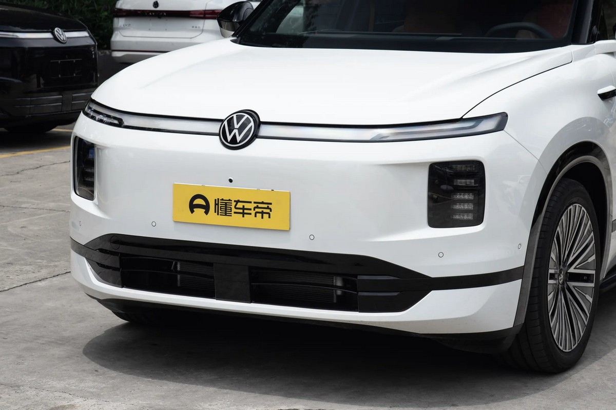 VW-ID.ERA-9X-10