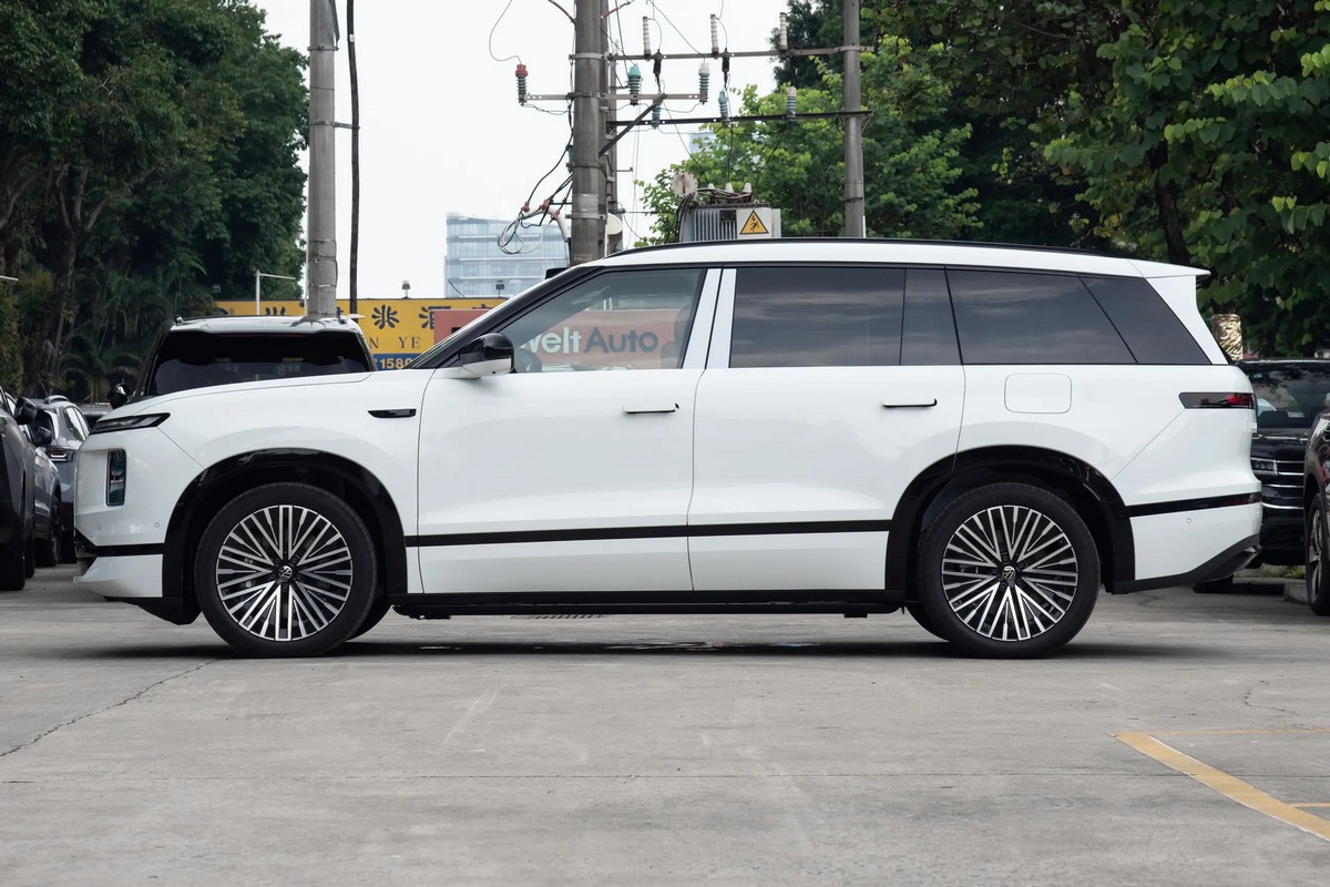 VW-ID.ERA-9X-6