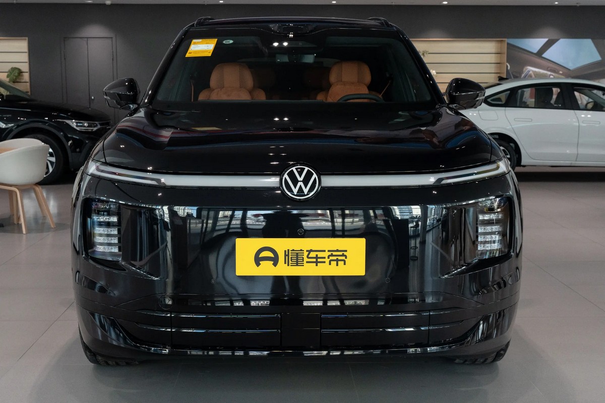 VW-ID.ERA-9X-8