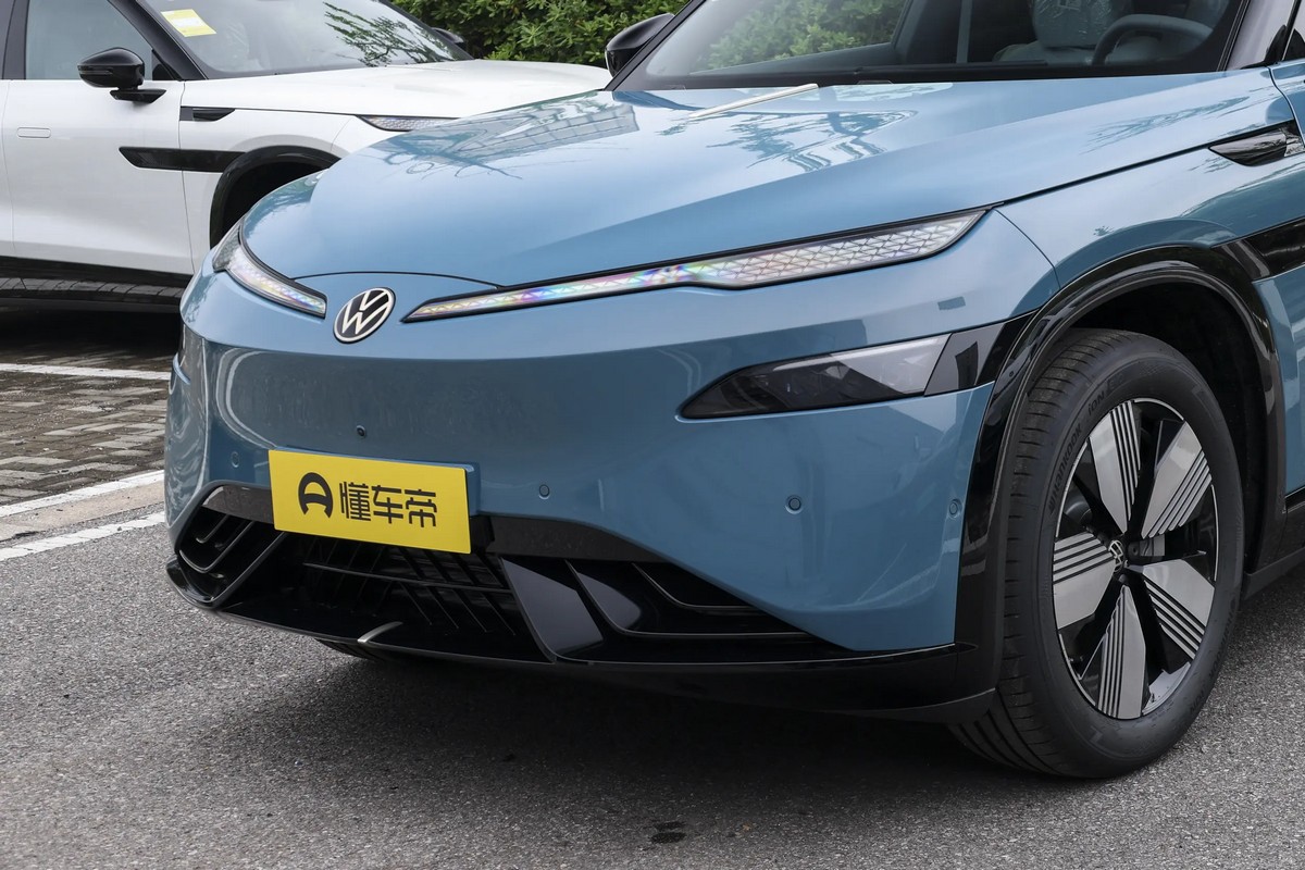 VW-Unyx-08-10