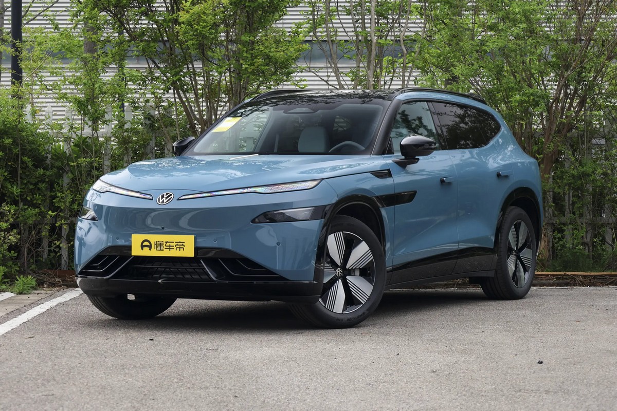 VW-Unyx-08-23