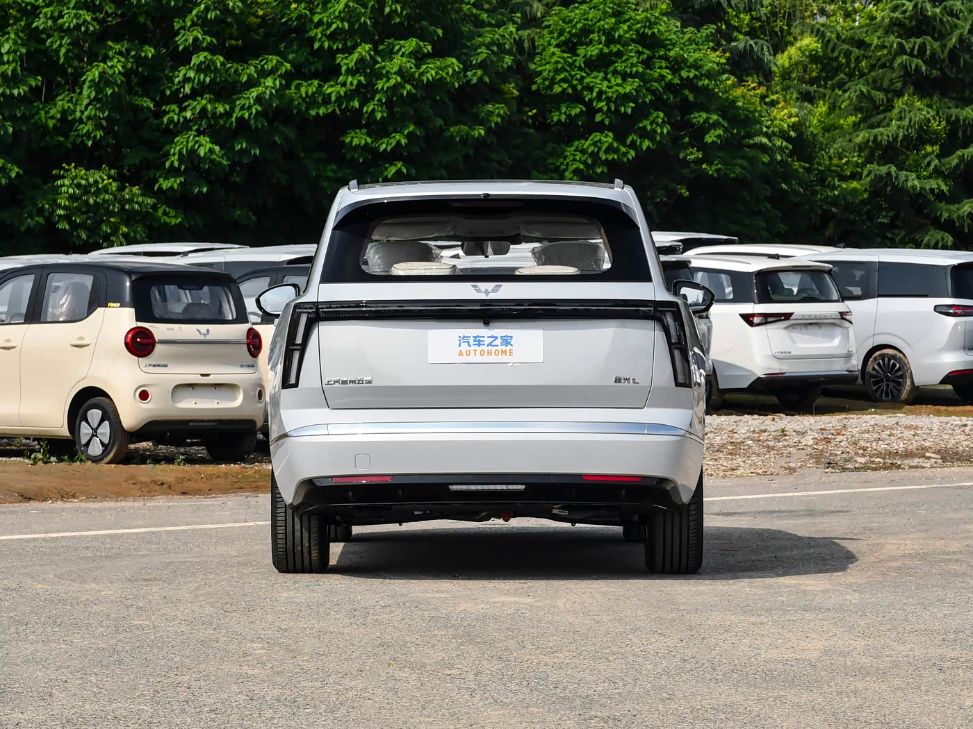 16-05-Wuling-Starlight-L