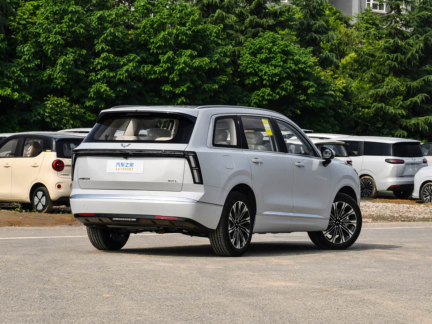 16-06-Wuling-Starlight-L