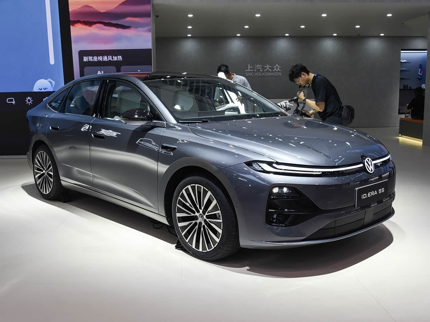 SAIC Volkswagen - ID.ERA 5S-3