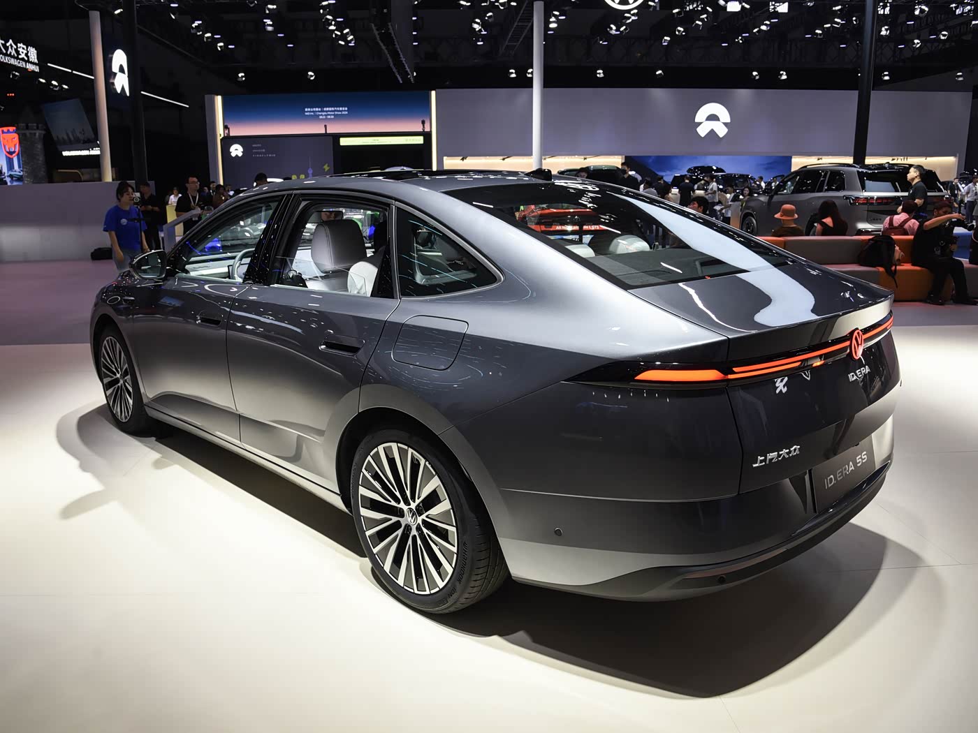 SAIC Volkswagen - ID.ERA 5S-4